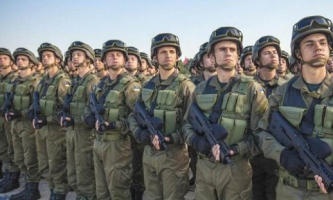 Більше 60% українців довіряють ДСНС, Нацгвардії і Держприкордонслужбі – опитування