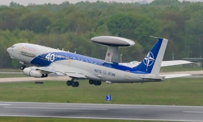 НАТО розмістить у Румунії літаки дальнього радіолокаційного стеження AWACS