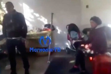 У Києві на ВДНГ виявили сім’ю з немовлям, яка живе в листах гіпсокартону