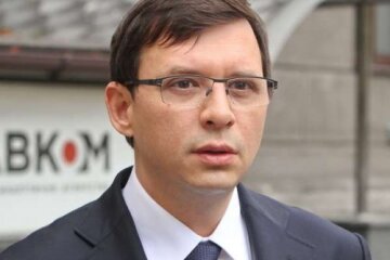 Політолог звинуватив Мураєва, який знаходиться під російськими санкціями, в обмані виборців