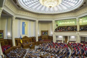 У Раді сьогодні спілкування з міністрами й один законопроект