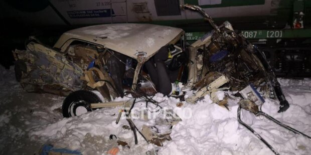 Людина загинула в результаті ДТП на залізничному переїзді в Києві