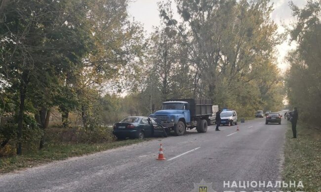 Від втоми заснув за кермом: під Києвом сталась смертельна ДТП із членами виборчої комісії