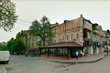 В центрі Києва незаконно зайняли ділянку землі