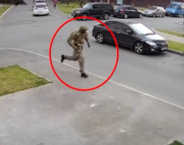 У поліції назвали основну версію обстрілу автівки з дитиною на Київщині