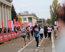 Найдовший у світі марафон — у Києві бігли на підтримку захисників України