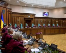 Конституційний суд України відмінив обов’язкове електронне декларування активістів