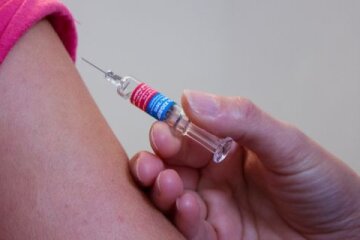 Ще в одному столичному ТРЦ відкрили пункт COVID-вакцинації