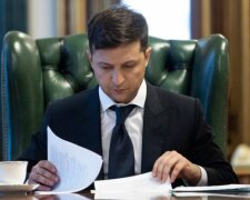 Зеленський почав наступ на рейдерів