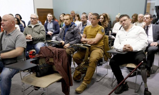 Безбар’єрність починається зі слів: у Києві навчають коректній комунікації для надавачів послуг