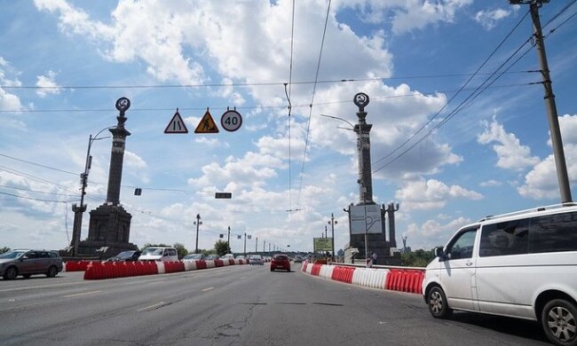 Стало відомо, коли збираються відремонтувати міст Патона та комунікації на ньому