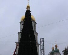 Стало відомо, яку іграшку встановлять на вершині головної ялинки України в Києві