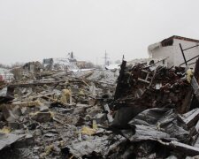 У Дарницькому районі через російську атаку балістикою пошкоджені 42 приватні будинки та школа