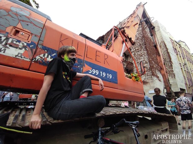 Суд прийняв важливе рішення щодо знесення будівлі “Квіти України” в Києві