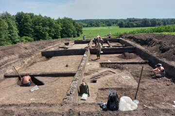 У Київській області археологи знайшли артефакти ІІІ - ХІ ст. під час розкопок Рокитянського р-ну