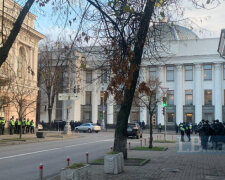 У центрі Києва перекриють рух через візит Зеленського до Ради