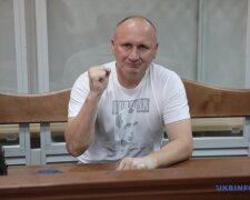 За погроми російських банків лідера ОУН засудили до 2-х років тюрми