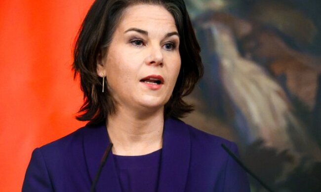 Глава МЗС Німеччини закликала світ не допустити втому від війни в Україні