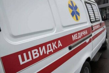 На Воскресенці загинула жінка, випавши з вікна