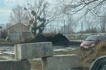 Схема з «будинком-привидом»: як у киян намагалися відібрати землю в Бортничах за 1,2 млн грн