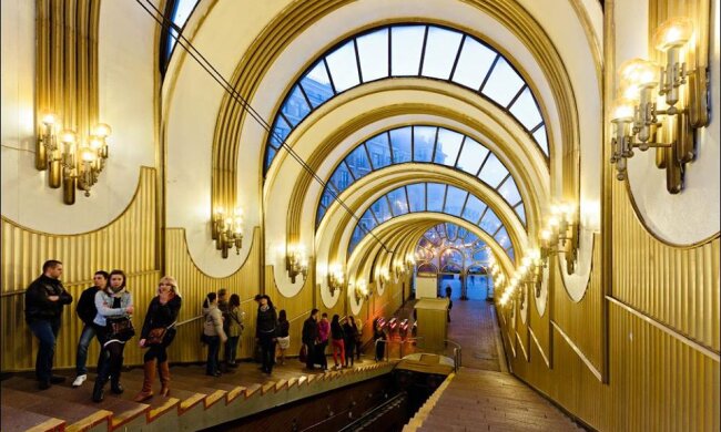 Київський фунікулер не працює: зачинено на щорічний техогляд