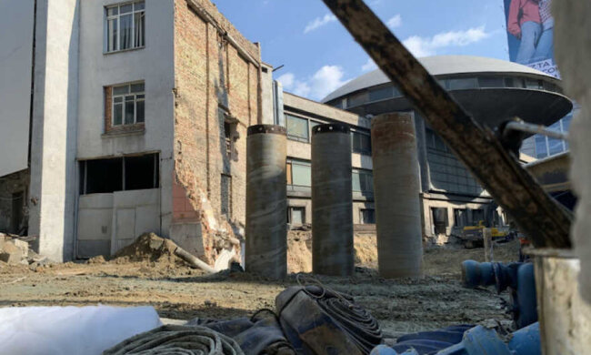 У Києві забудовник знищив найстаріший будинок на Либідській площі