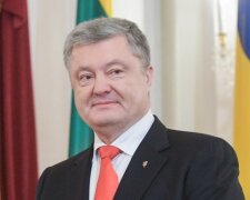 Порошенко: пишаюся кожною заведеною справою на мене