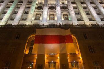 Розікрали 2,5 млн грн. У Києві вручили підозру ексчиновнику КМДА та підряднику