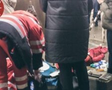 У київському метро людина впала на рейки