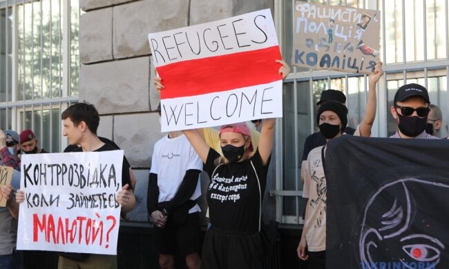 Під СБУ – мітинг на підтримку білоруського активіста Боленкова