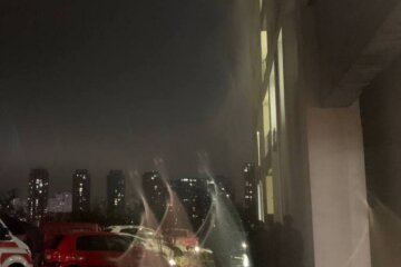 У Києві знайшли тіло людини під ЖК "Славутич", що загинула внаслідок падіння з будинку