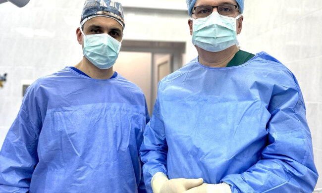 Кардіохірурги інституту Шалімова провели унікальну операцію на серці