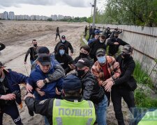 Протест проти забудови в Києві обернувся бійкою