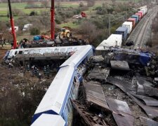 Зіткнення потягів у Греції: кількість загиблих зросла до 38