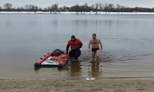 У столиці закликали утриматися від купання у водоймах на Водохреща