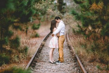 Стали відомі найпопулярніші місця перших побачень в Києві