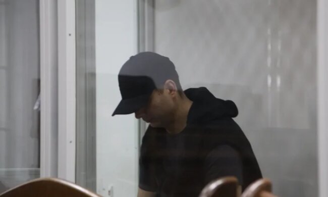 У справі вбивства підлітка у фунікулері, суд знову лишив підозрюваного під вартою