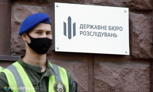 В Києві викрили співробітника СБУ на хабарі у розмірі більше 100 тисяч доларів: подробиці