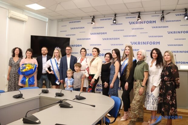 У столиці України відбувся благодійний конкурс краси на підтримку ЗСУ