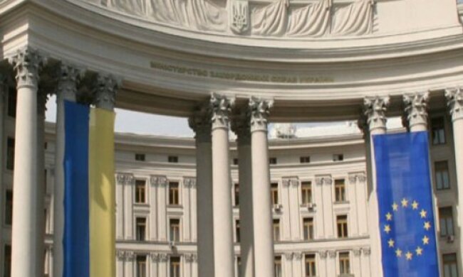 МЗС України засудило насильство щодо затриманих учасників акції в Москві