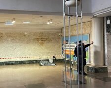 У Києві вдень на станції метро "Дорогожичі" виявили тіло людини