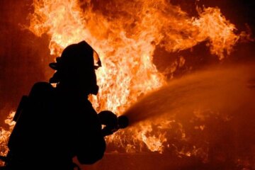 В Оболонському районі столиці палає елітна новобудова