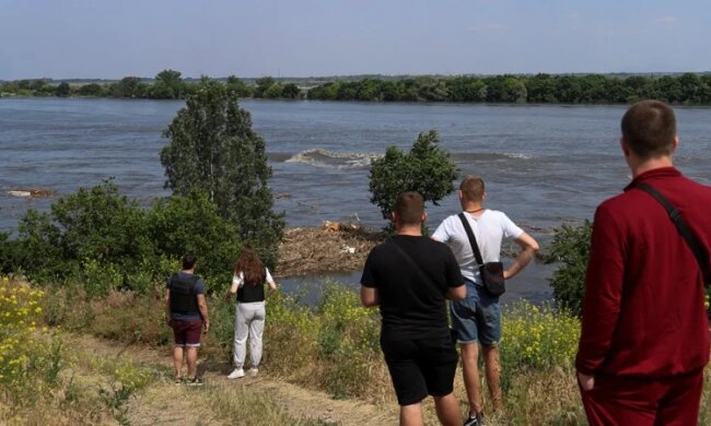 Росіяни відійшли на 5−15 км від Дніпра після підриву Каховської ГЕС — ОК Південь