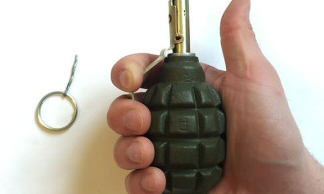 У Борисполі пацієнт приніс у ковідне відділення гранату