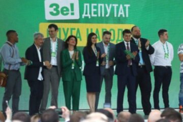 “Ким я хочу стати як депутат” – у Школі економіки розповіли подробиці навчання нардепів від “Слуги народу”