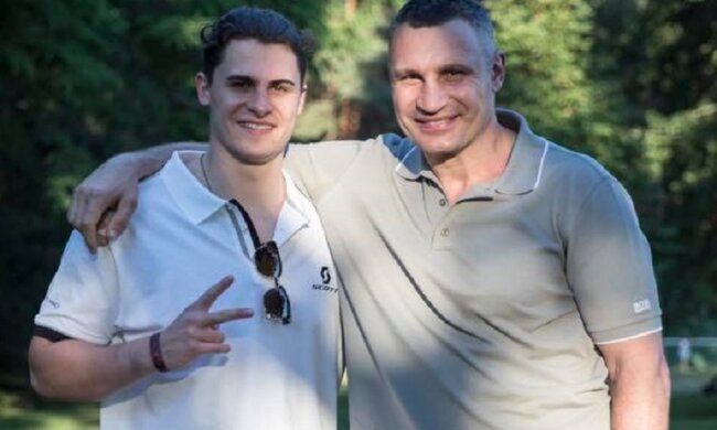 Благословення від батька: старший син Кличка йде на вибори мера