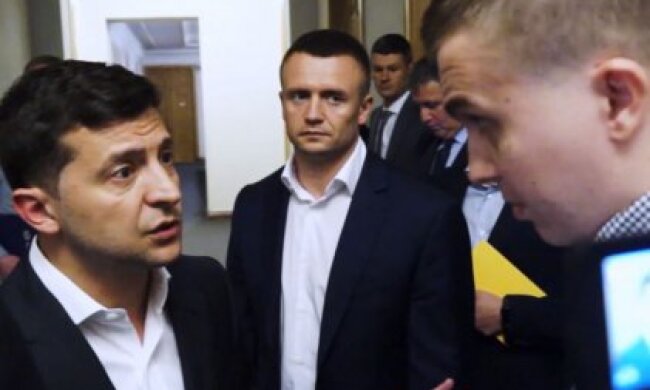 Зеленський розповів, що у нього просив Пінчук