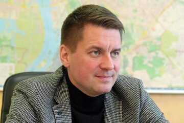 Посадовця КМДА по житлово-комунальній інфраструктурі взяли під цілодобовий домашній арешт