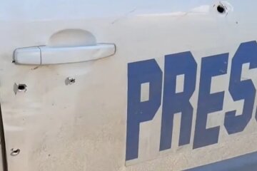 Італійські журналісти потрапили під обстріл військ РФ у Херсонській області (відео)