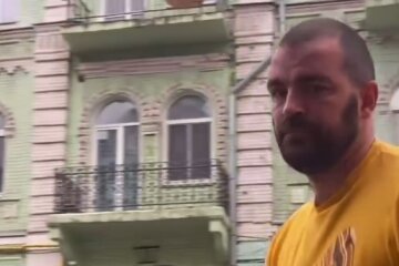 Таксист висадив пасажирок у Києві нібито за прохання "обслуговувати українською мовою"